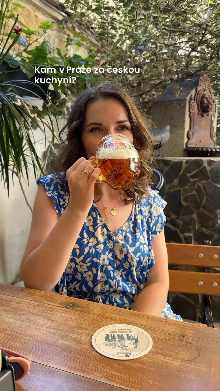 Kam v Praze za českou kuchyní? 

Zkuste restauraci U Matěje Kotrby. Najdete ji v samotném srdci Prahy, jen pár kroků od Národní třídy.

Čeká vás tradiční česká kuchyně v moderním podání, příjemná atmosféra a v létě i útulná zahrádka.😍

My jsme si návštěvu opravdu užili. Skvělé jídlo a moc milá obsluha.

Tak si tenhle tip uložte ♥️

Děkujeme za pozvání @umatejekotrby_restaurant 

#spoluprace #ceskakuchyne #restauracevpraze #kamvprazenajidlo