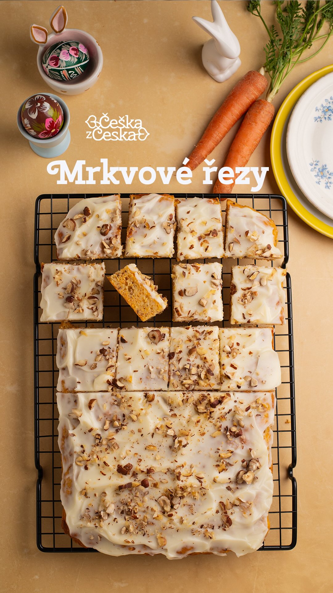 🥕 Mrkvové řezy s krémem

Ideální sladký moučník třeba na Velikonoce. Recept si uložte na později a sledujte mě pro více jednoduchých receptů➡️ @ceskazceska ❤️

Ingredience

Těsto:
1 ¼ hrnku hladké mouky
½ hrnku cukru
½ hrnku oleje
¾ hrnku podmáslí
1 vejce
1 hrnek nastrouhané mrkve
hrst nasekaných vlašských ořechů
1 lžička skořice
1 lžička prášku do pečiva

Krém:
175 g krémového sýra/žervé
75 g změklého másla
100 g moučkového cukru
1 lžička vanilkvého cukru

Postup
1. Předehřeju troubu na 180 °C a připravím si plech s pečicím papírem.
2. Smíchám mouku, cukr, skořici a prášek do pečiva.
3. Přidám vejce, olej, podmáslí a promíchám.
4. Vmíchám nastrouhanou mrkev a ořechy.
5. Těsto rozetřu na plech a peču asi 35–40 minut.
6. Korpus nechám úplně vychladnout.
7. Vyšlehám krémový sýr s máslem, cukrem a vanilkou do hladkého krému.
8. Krém rozetřu na vychladlý korpus.
9. Dám vychladit alespoň na 1 hodinu do lednice a pak krájím.

#videorecept #recepty #velikonoce #peceni #jaro