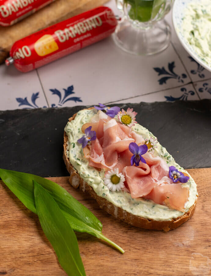 Sýrová pomazánka s medvědím česnekem